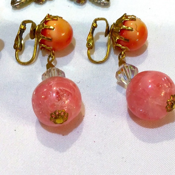 1950’s-60’s clip earrings, 4 pairs, with box - Picture 7 of 12